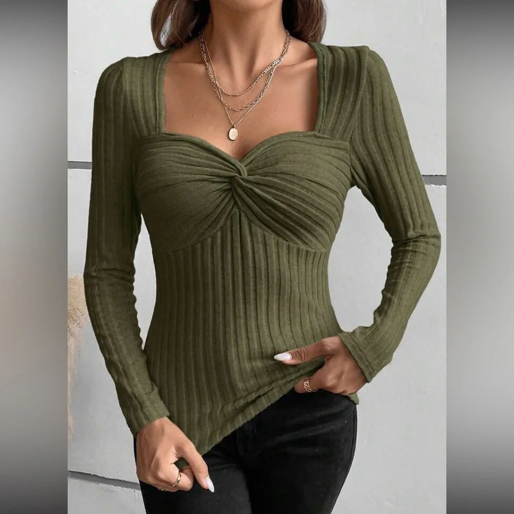 Luxe twist front top
